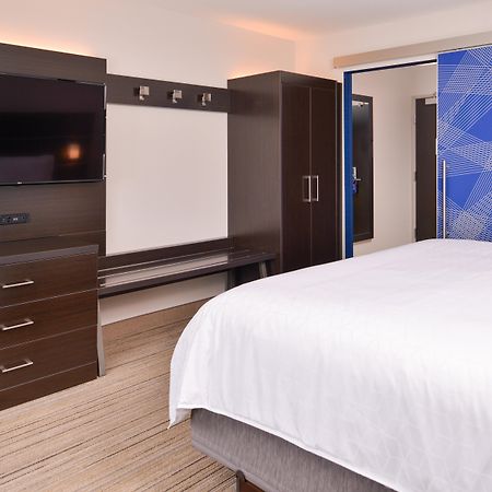 Holiday Inn Express & Suites - Olathe West By Ihg Buitenkant foto
