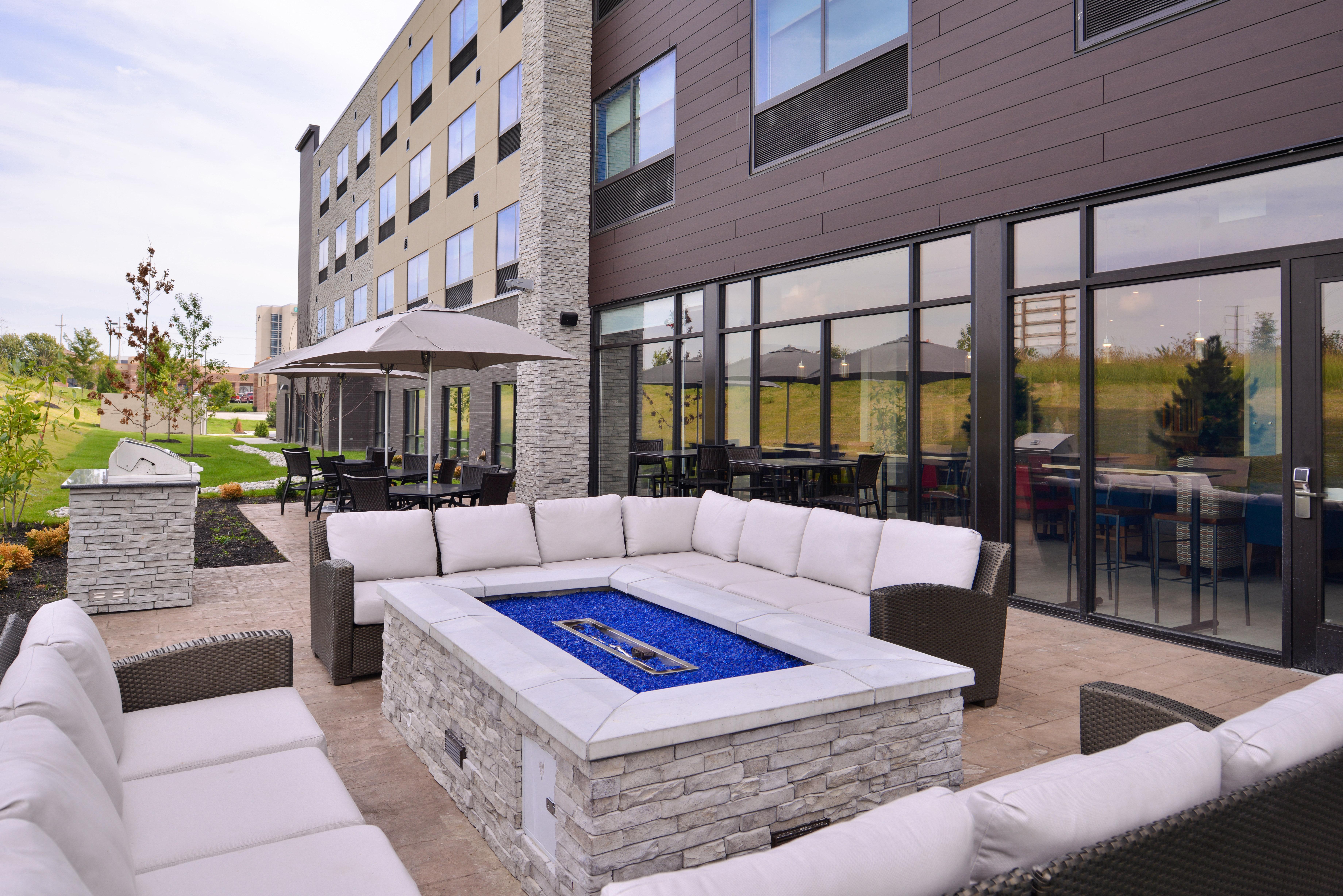 Holiday Inn Express & Suites - Olathe West By Ihg Buitenkant foto
