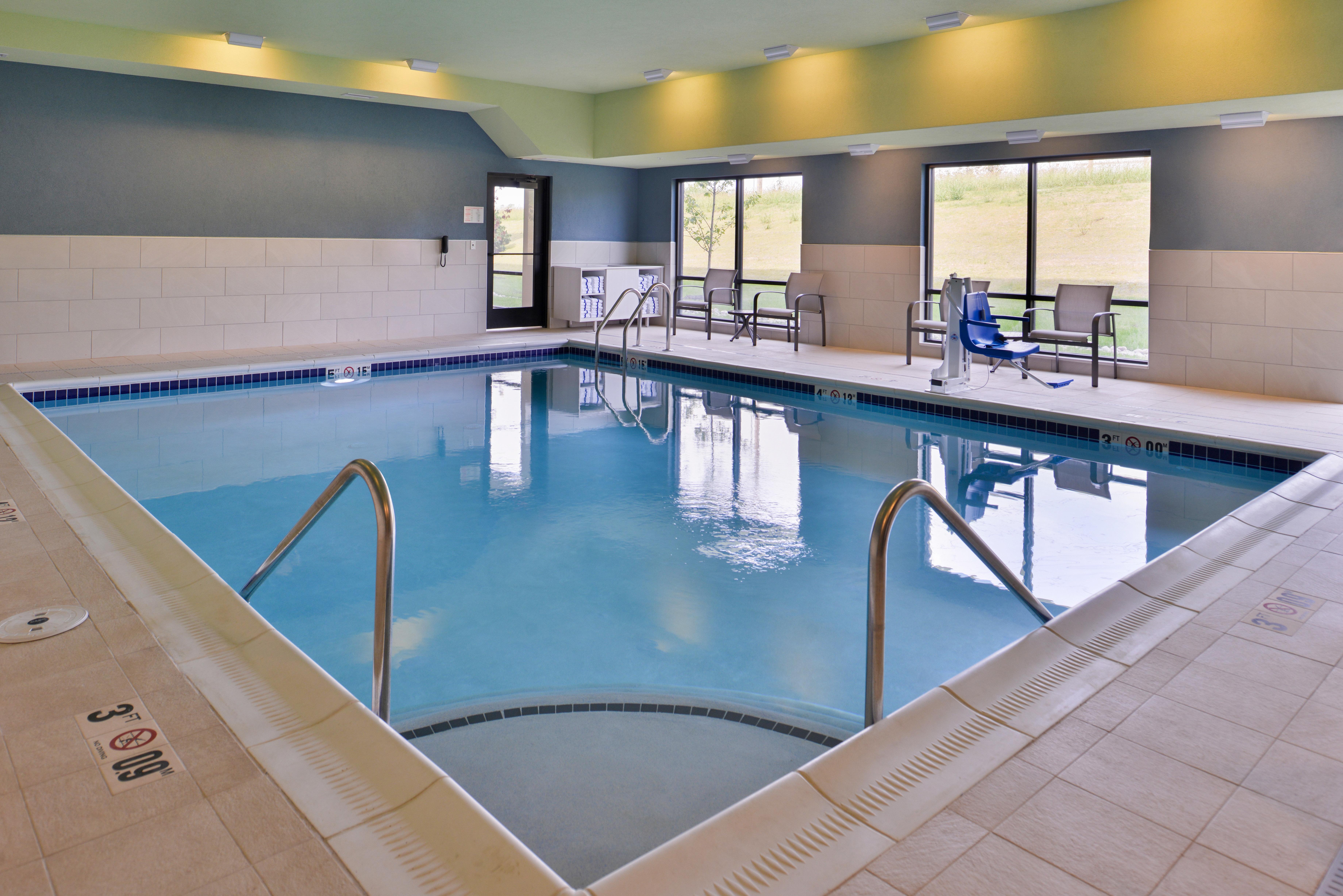 Holiday Inn Express & Suites - Olathe West By Ihg Buitenkant foto