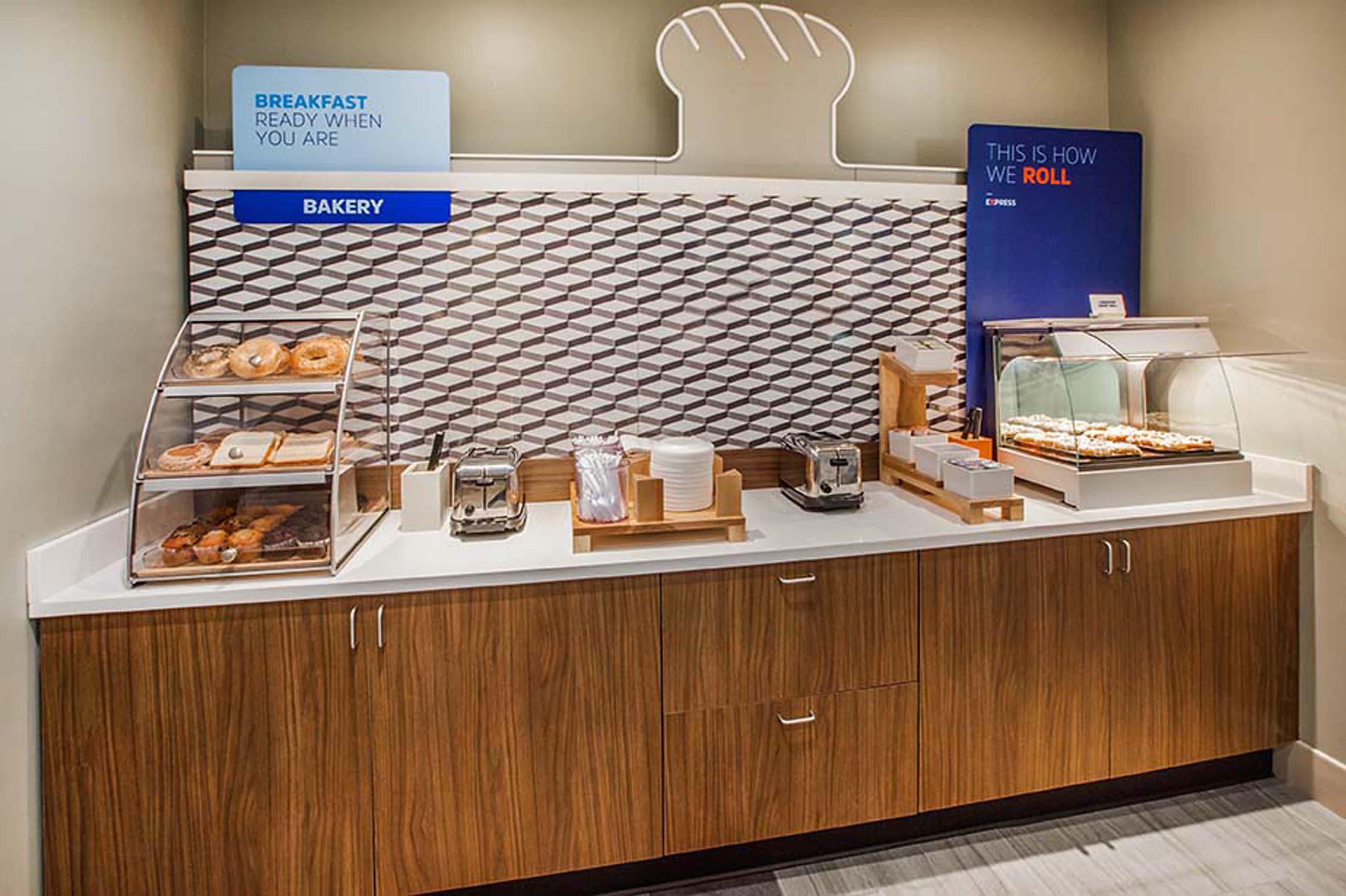 Holiday Inn Express & Suites - Olathe West By Ihg Buitenkant foto